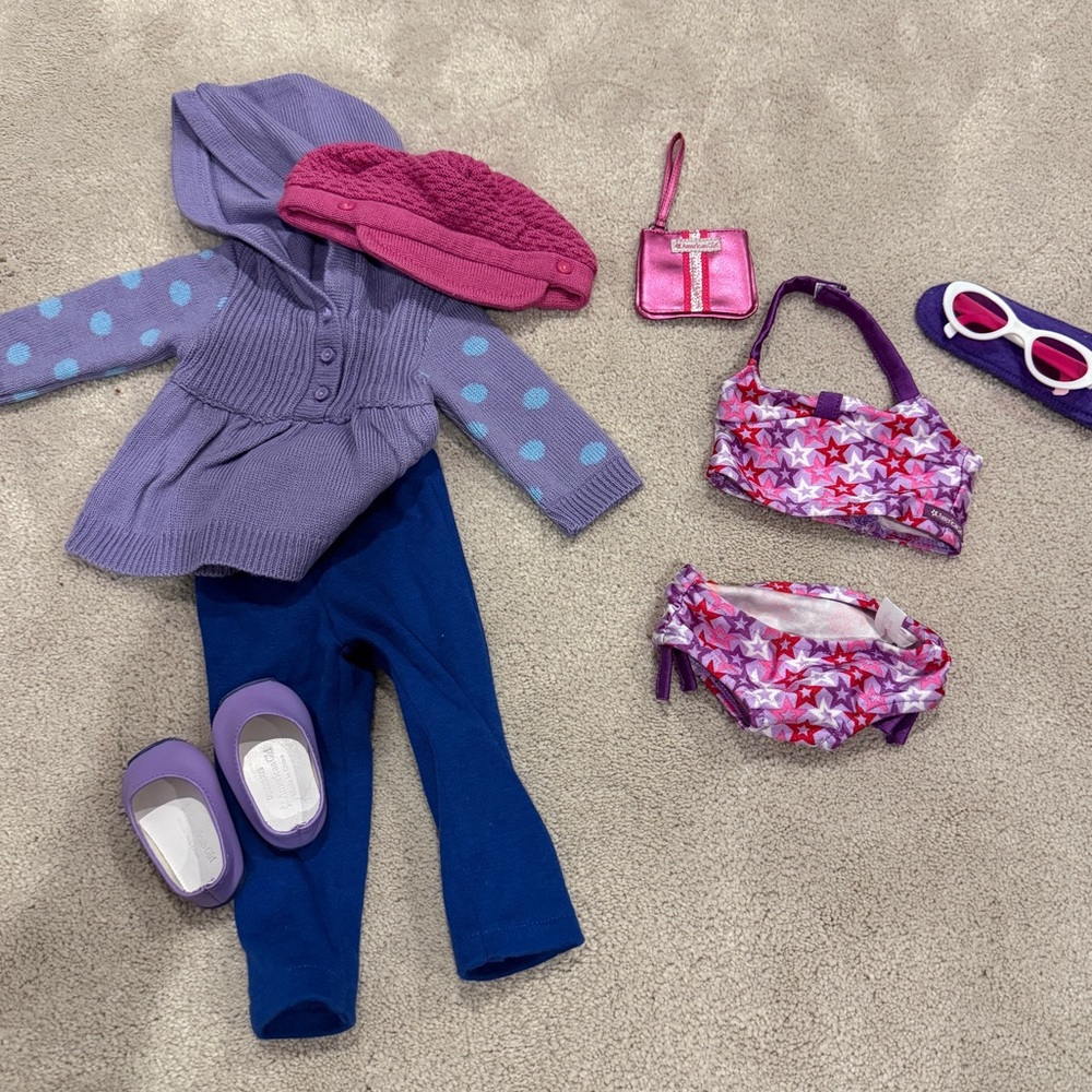 Lot American Girl clothes and accessories